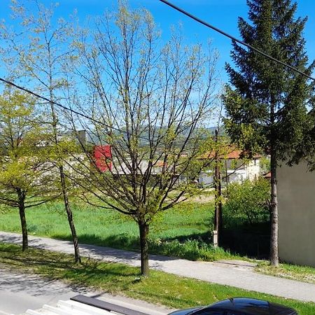 Aura City Visoko Exteriér fotografie