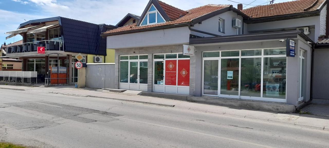 Aura City Visoko Exteriér fotografie